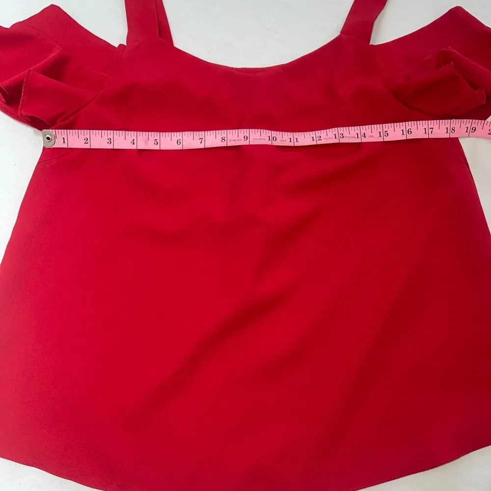 Alya  Women’s Top Red Cold Shoulder Short Sleeve Size Medium - Image 8