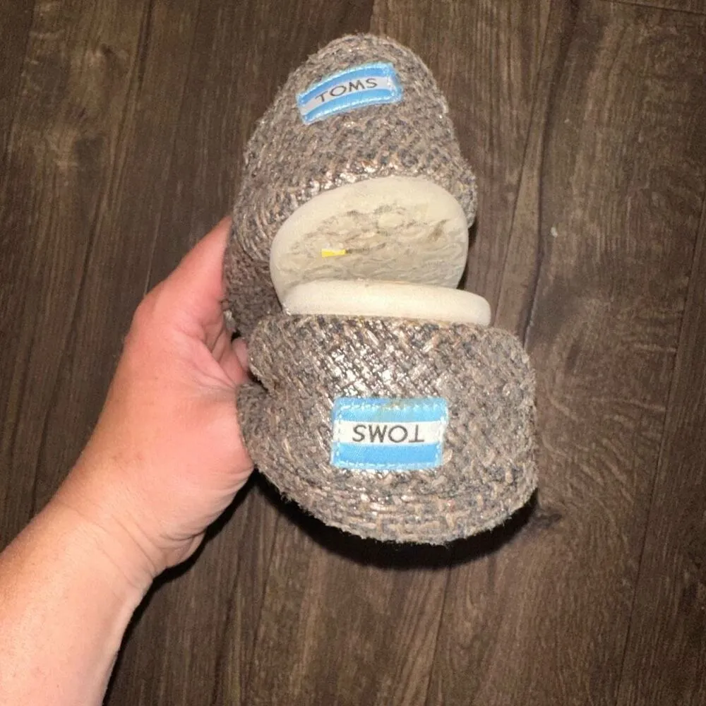 Toms metallic silver & bronze slip on 9.5 basic shoes - Image 4