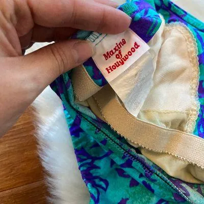 Maxine of Hollywood Vintage 1995 Floral One Piece Swimsuit - Image 7