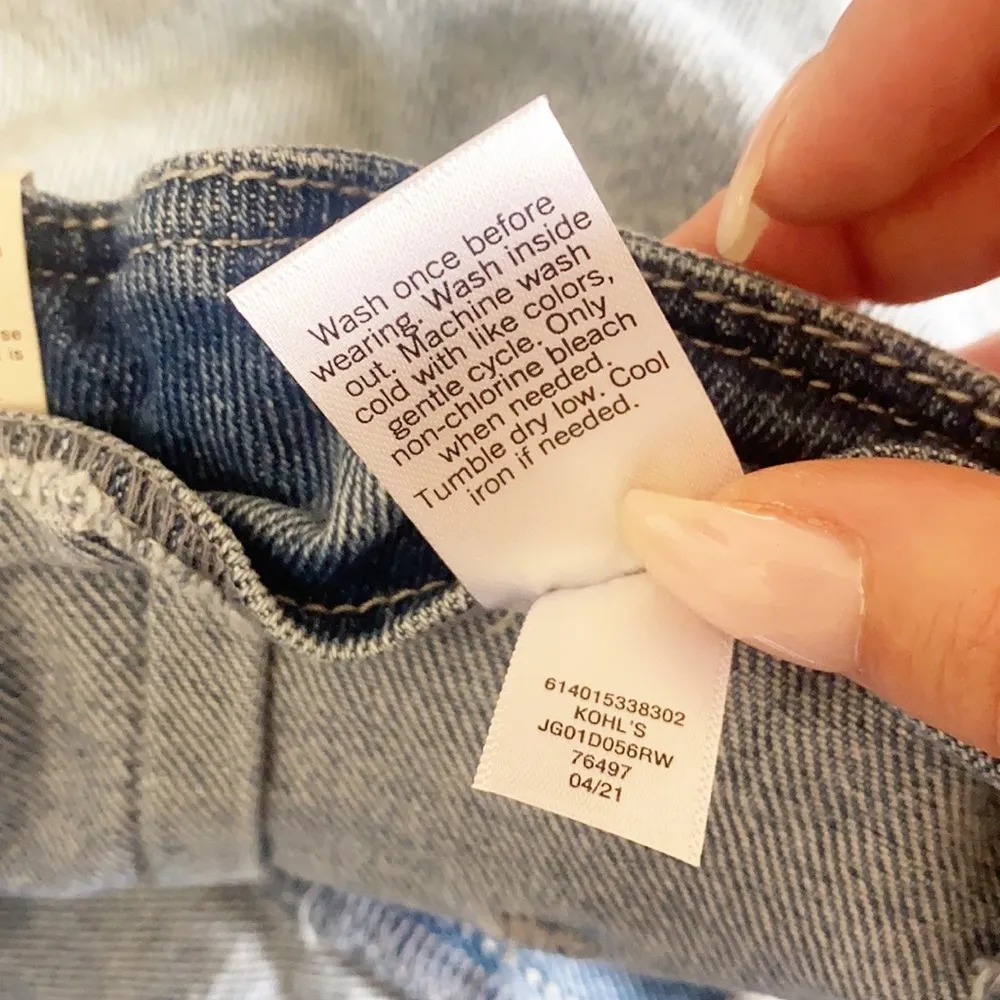 SO High Rise Vintage Stretch Light Wash Paperbag Mom Shorts - Image 11