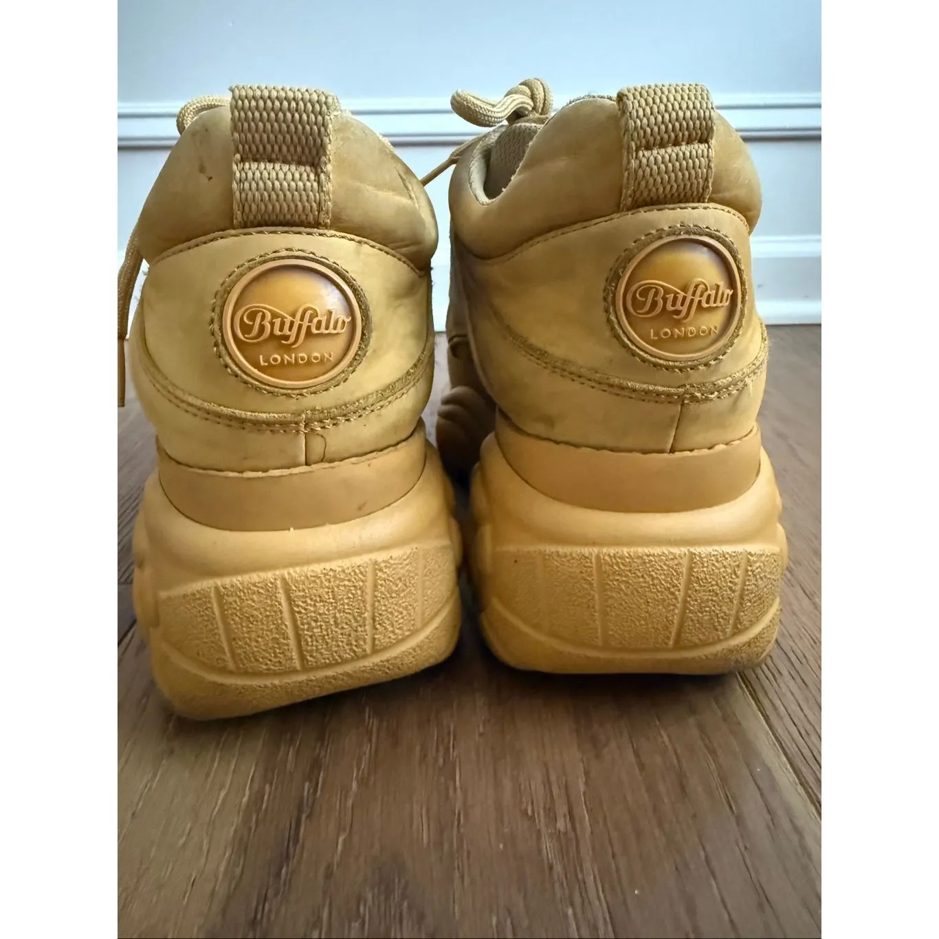 Buffalo London Classic Low Leather Shaft Height Sneaker 90s Y2K Rave Spice Girls - Image 5