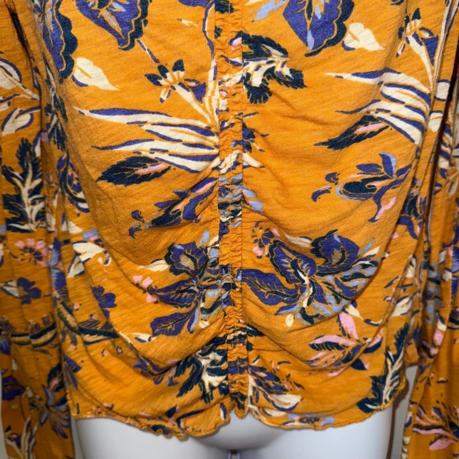 FREE PEOPLE WE THE FREE Honey Combo Floral Print‎ Ruched L/S Top Size - Image 4