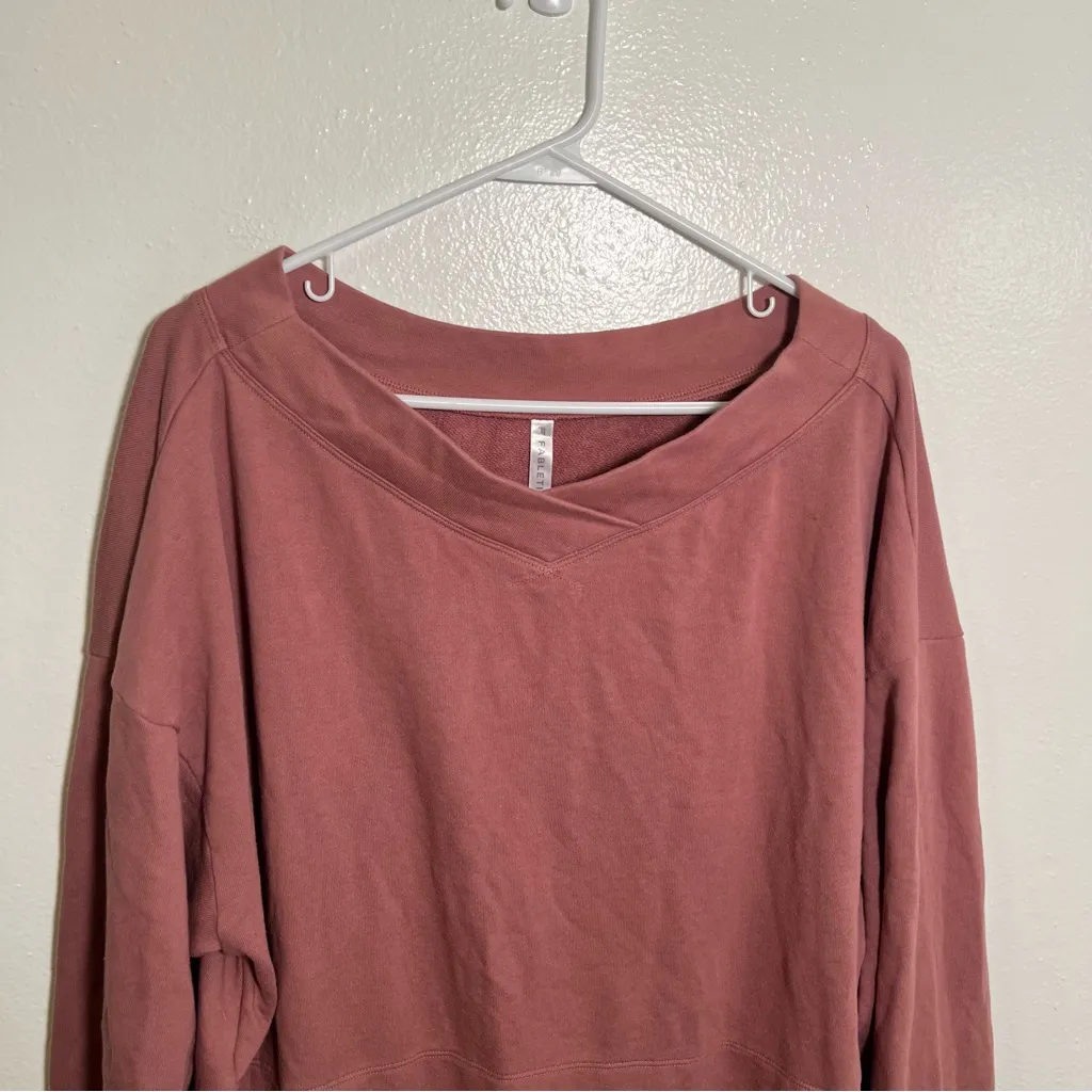 Fabletics Zaylee Cross Front Off Shoulder Pullover Orchid Smoke XL - Image 4