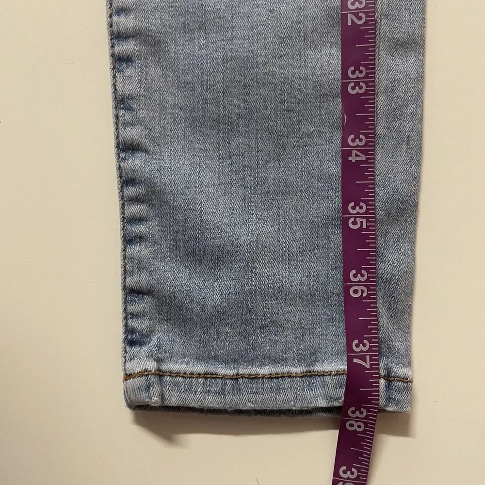 Forever 21 Light Wash Blue High Waisted Knee-Slit Skinny Jeans Size 27 EUC - Image 8