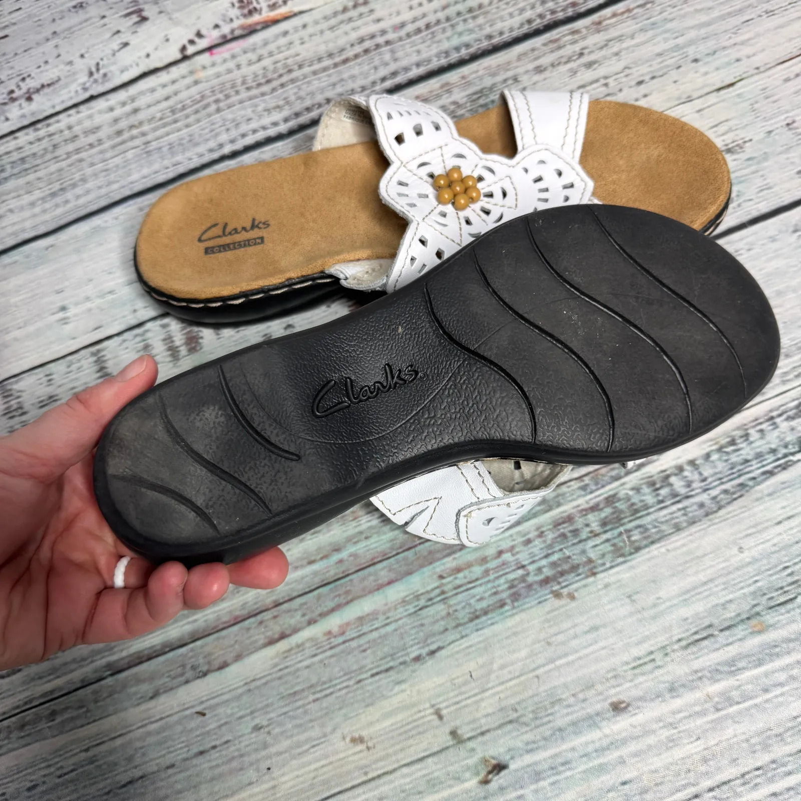 Clarks Collection White Floral Comfort Sandals Womens US 7.5 Leather Slip On - Image 3