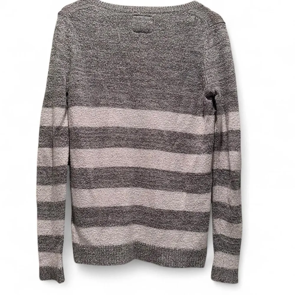 Abercrombie Gray White Striped Wool Blend V-Neck Sweater Size Small Y2K Cozy - Image 2