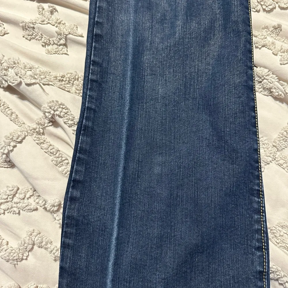 Gap Premium Bootcut Jeans - Image 5