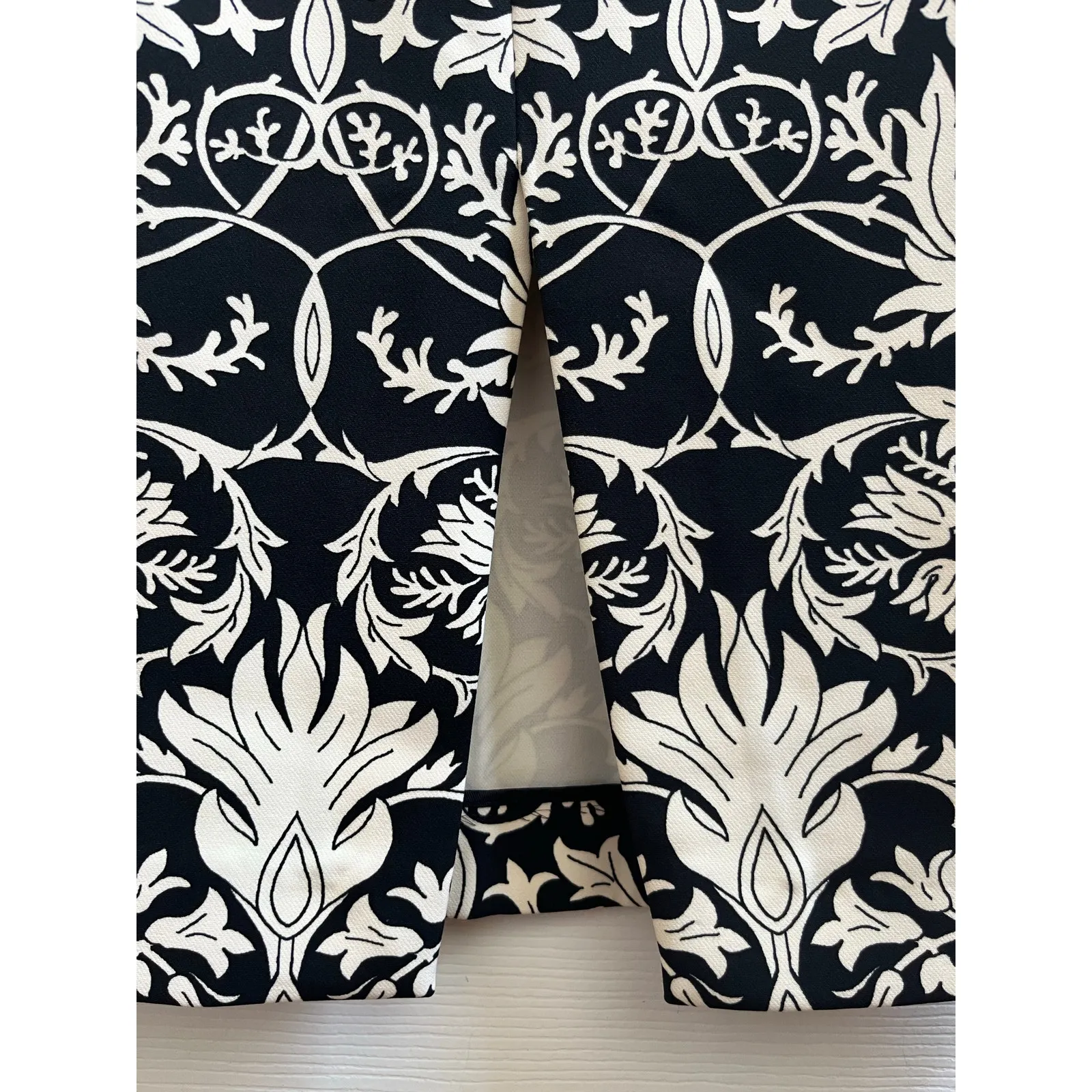 Zara Women Black White Floral Print Back Center Slit Pencil Skirt Size Small - Image 6