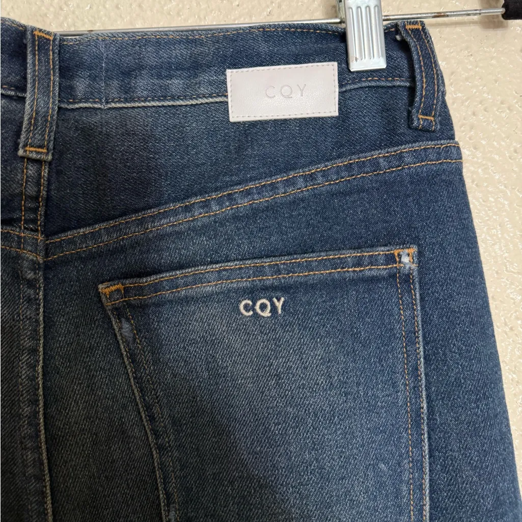 CQY Anthropology women’s Dark blue distress straight Slim denim jeans size 27 - Image 5