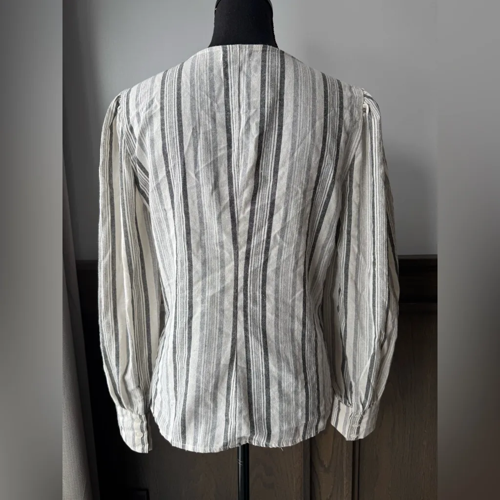 Love Sadie boho Button-Down Striped Blouse nwot large - Image 2