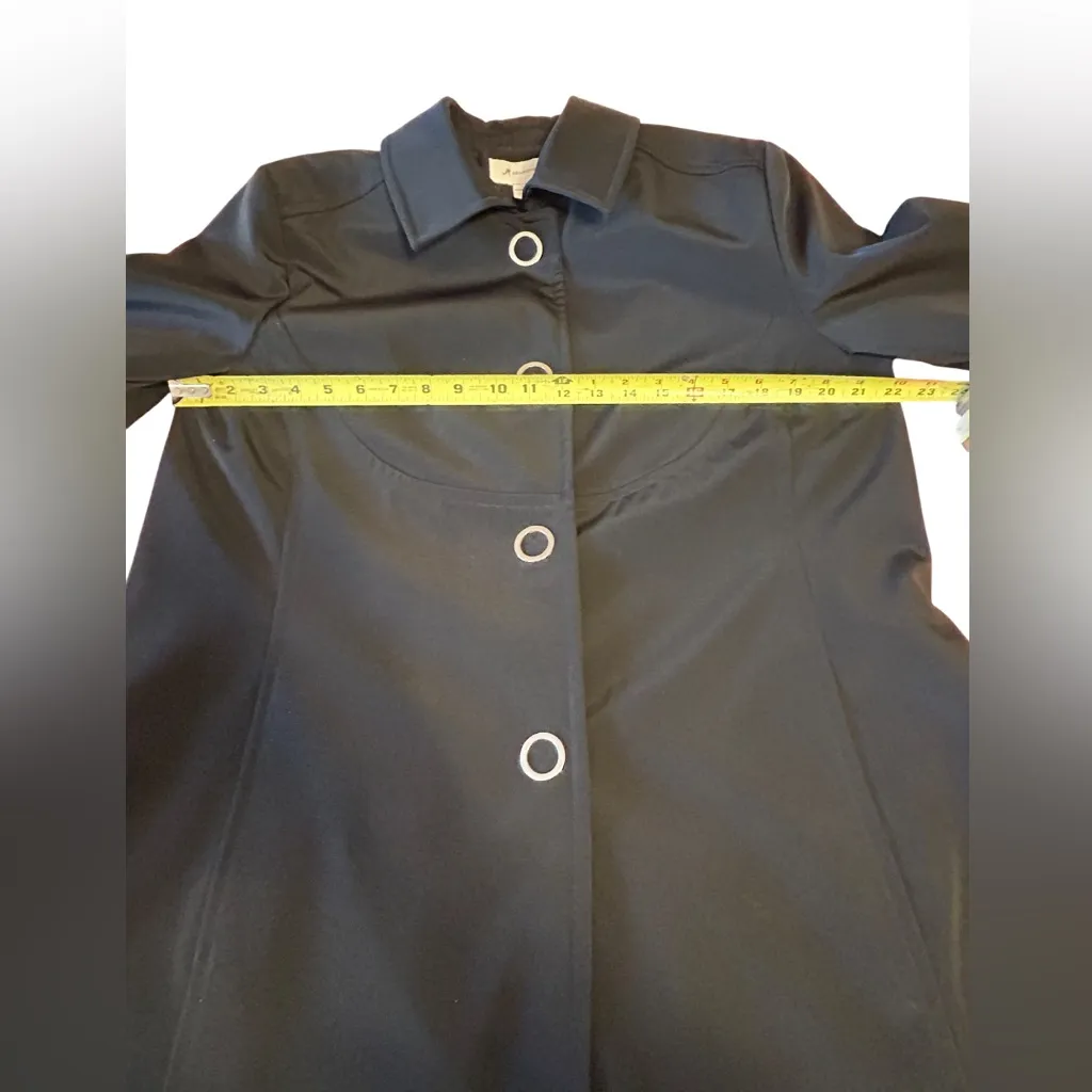 JM Collection Black Raincoat Size Large Lightweight Classic Coat - Image 5