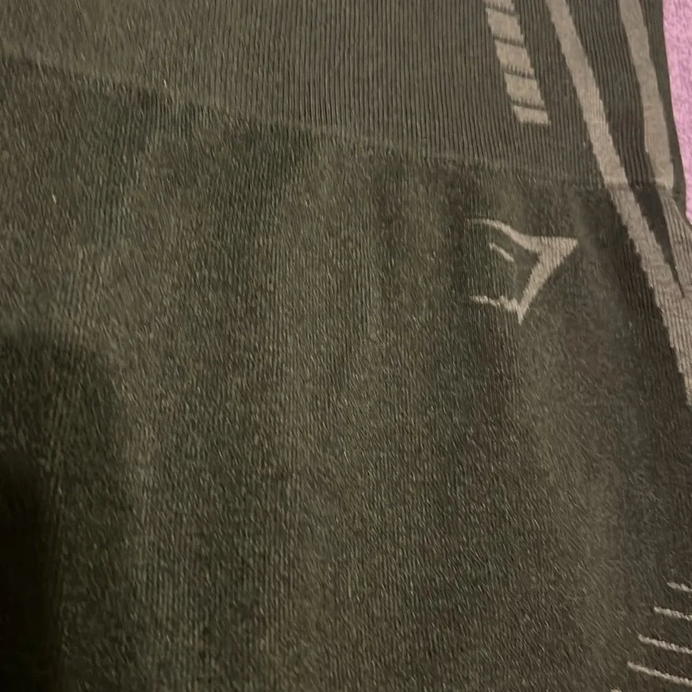 Gymshark Leggings Womens  Black Gray Geo Ombre Seamless Cropped Stretch Gym - Image 2