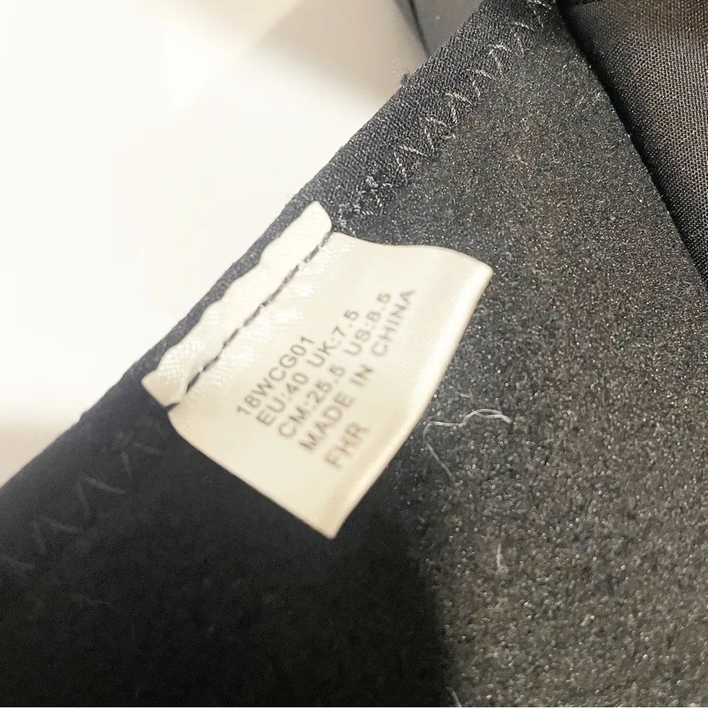 Vibram Women's Black Oslo Wp Artic Gr Boat Velcro Closure Size 8.5 - Image 6