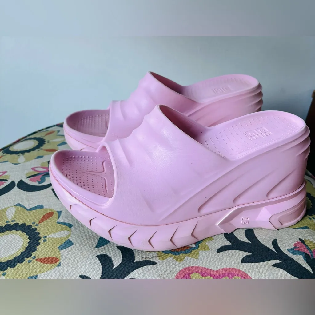 Givenchy Marshmallow Wedge Sandals Rubber In Pink size 11 - Image 3