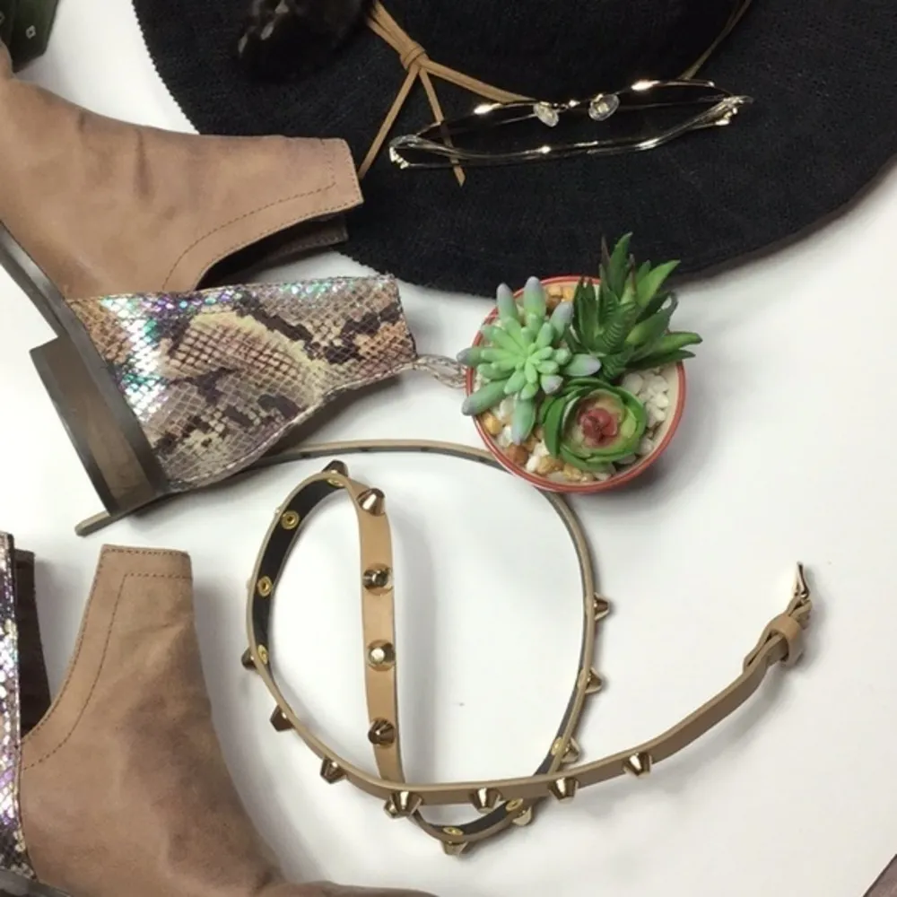 Lightweight Rock stud studded skinny belt - Image 31