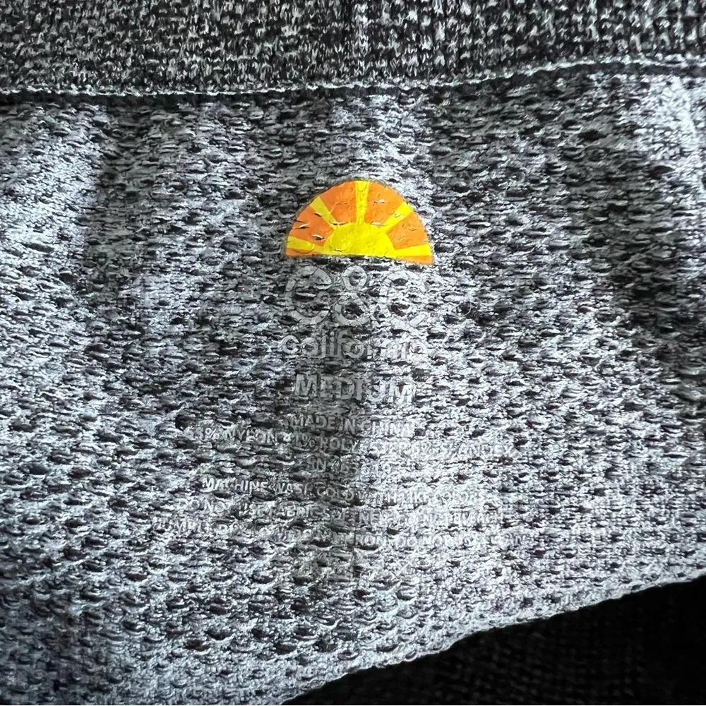 C&C California Gray Camouflaged Camo Active Legging Tights Mesh Back Medium - Image 9