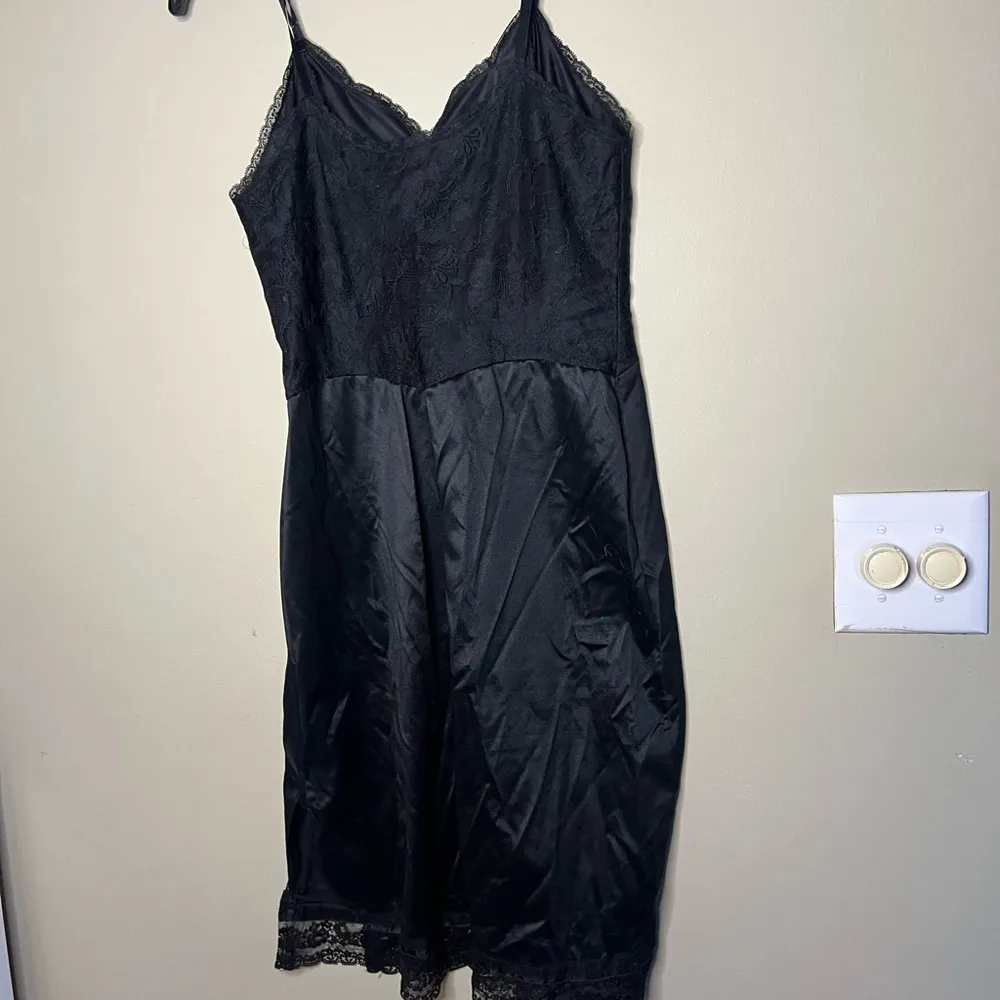 Vintage Vanity Fair Made In USA Black Lace Slip Nightgown Small - Image 13