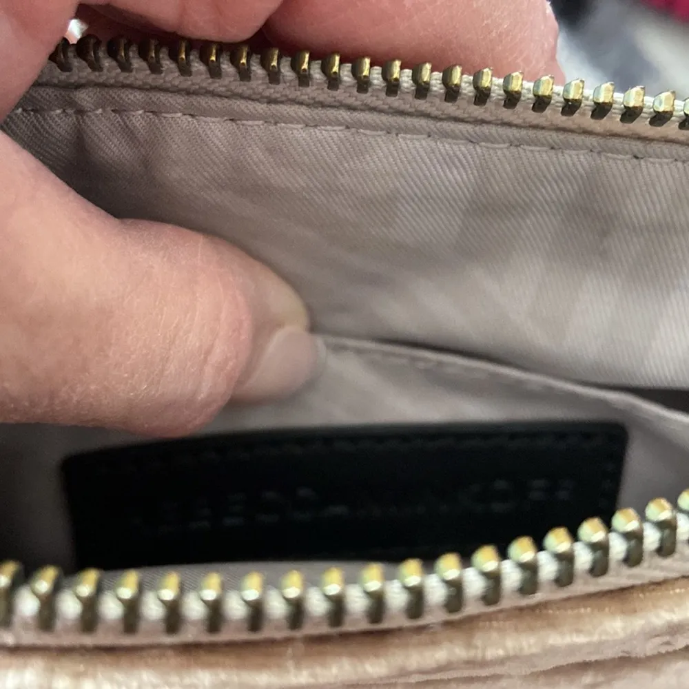 crushed velvet crossbody - Image 3