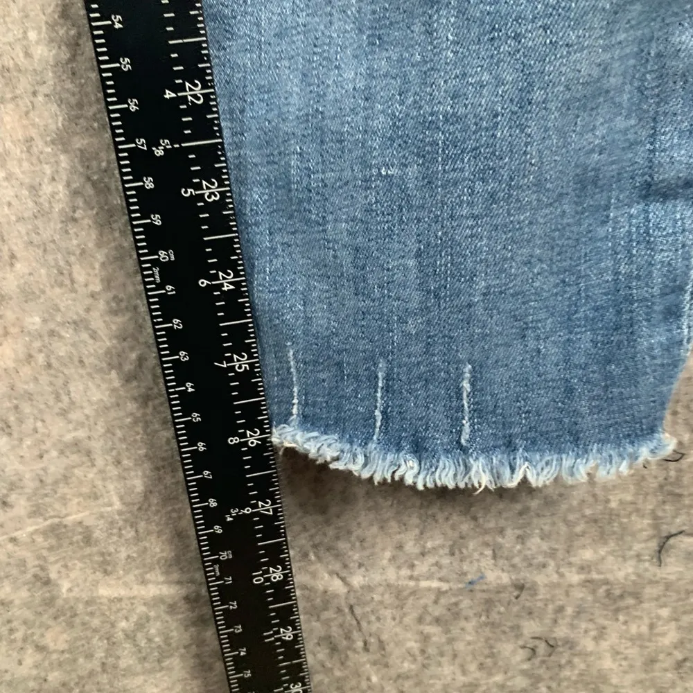 EXPRESS  Super High Rise Womens size 8R ankle Jeans - Image 2