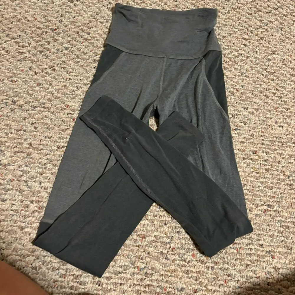 Beyond Yoga Next Color Block Gray Leggings- Size Small - Image 7