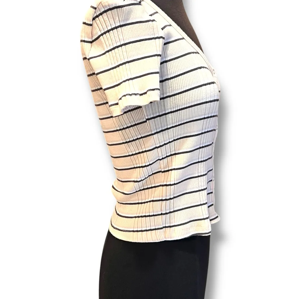 Women's SO Juniors Ribbed Cropped Henley Stripe Knit Tops XS Grunge - Image 4
