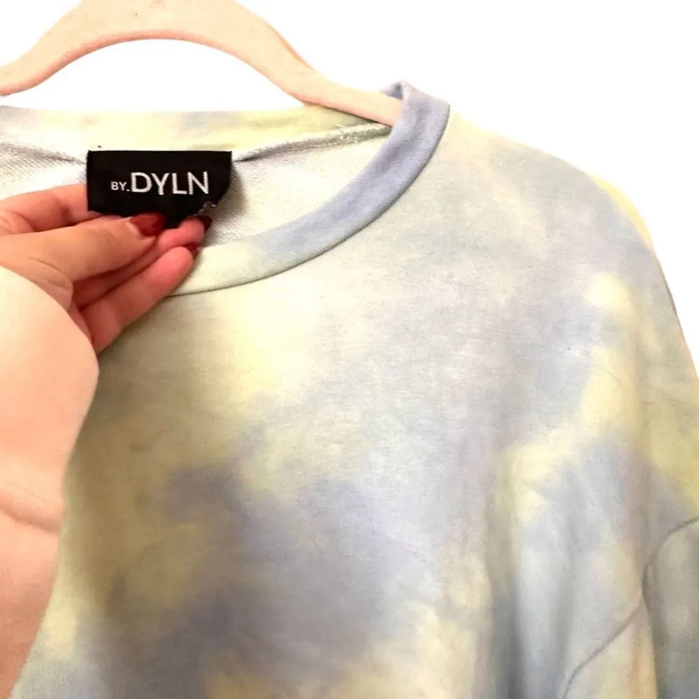 BY DYLN Xander Tie Dye Logo‎ Crewneck Sz Medium Blue - Image 4