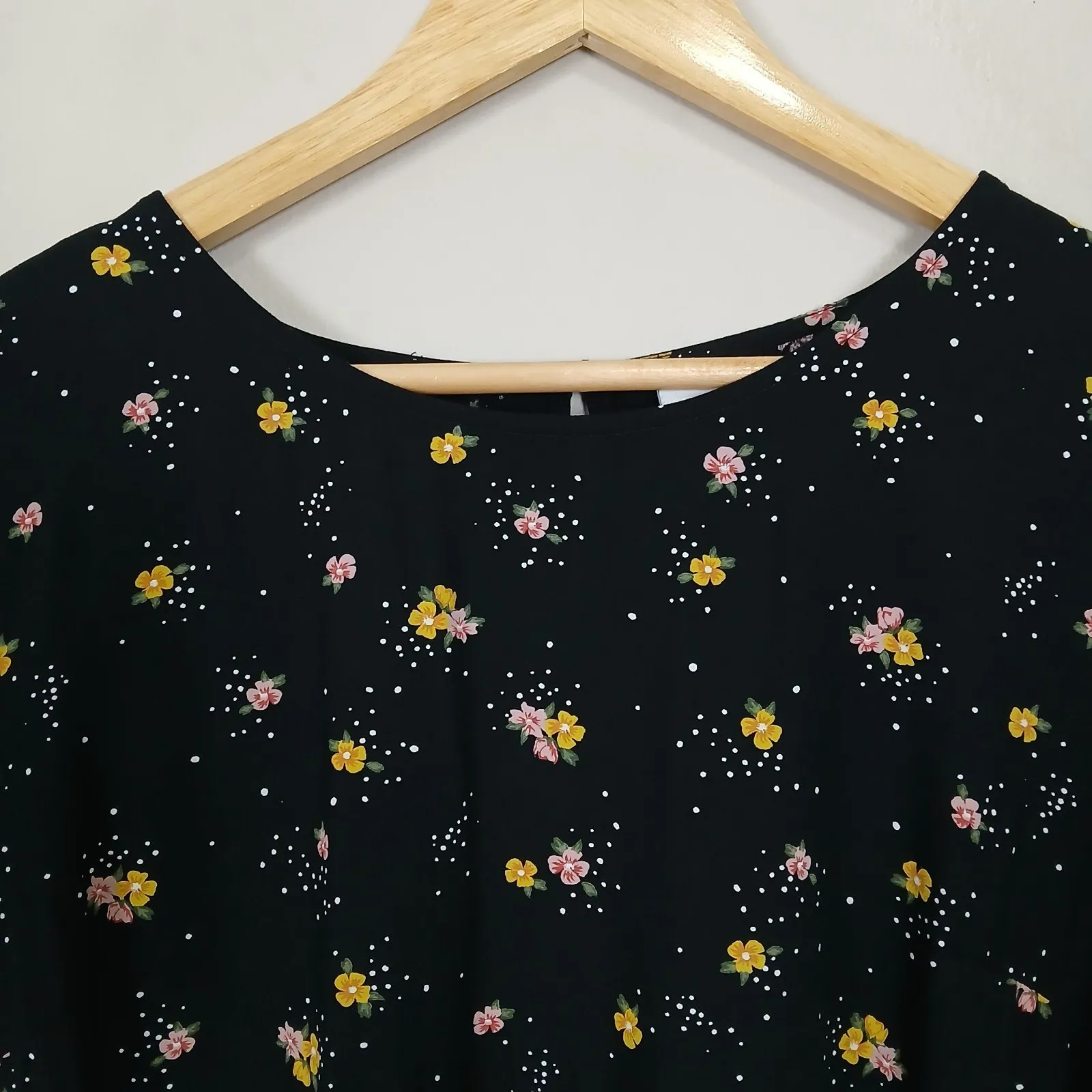 Old Navy Women's Black Floral Print Ruffle Sleeve Mini Dress Size M - Image 5