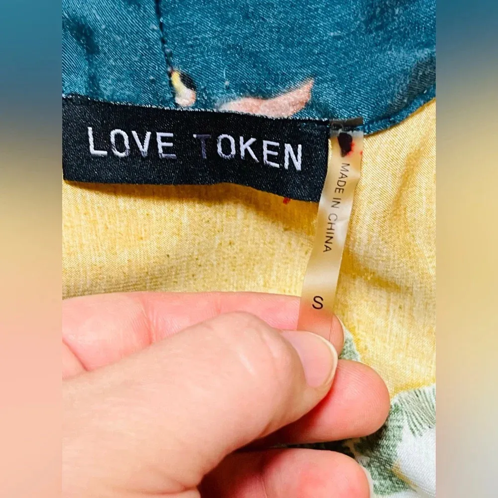 Love Token Chance Floral Kimono Size Small $130 - Image 6