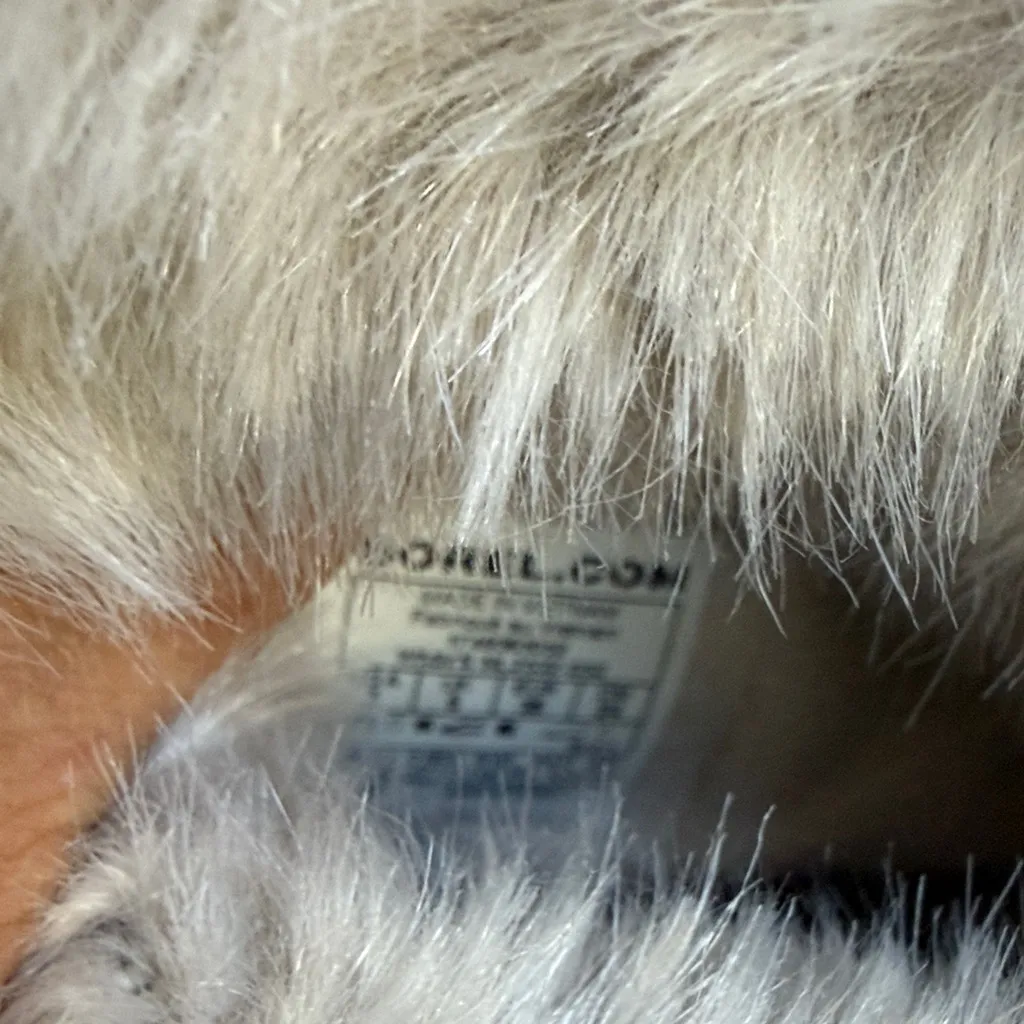 Sorel Charcoal Boots with Faux Fur Lining - Image 6