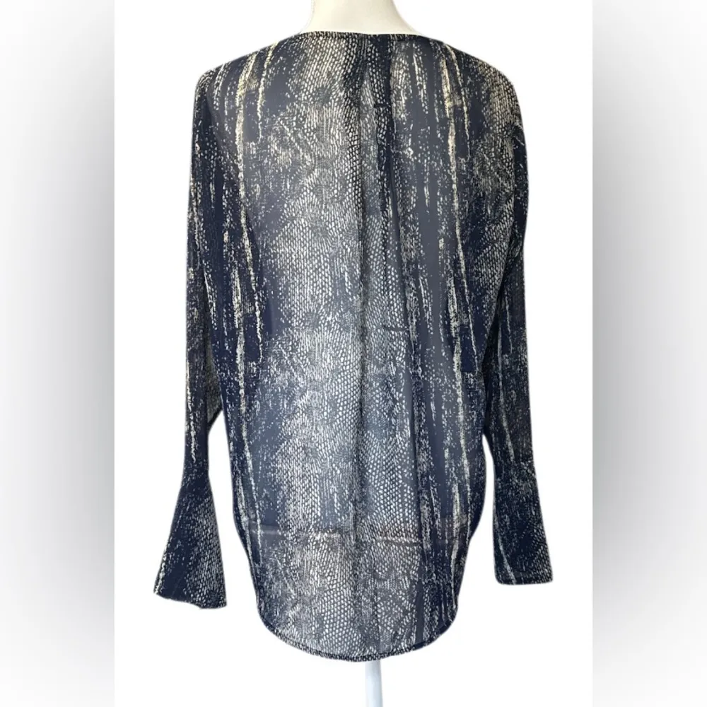 Veronica M Blue Blouse with Elegant Design - Image 2