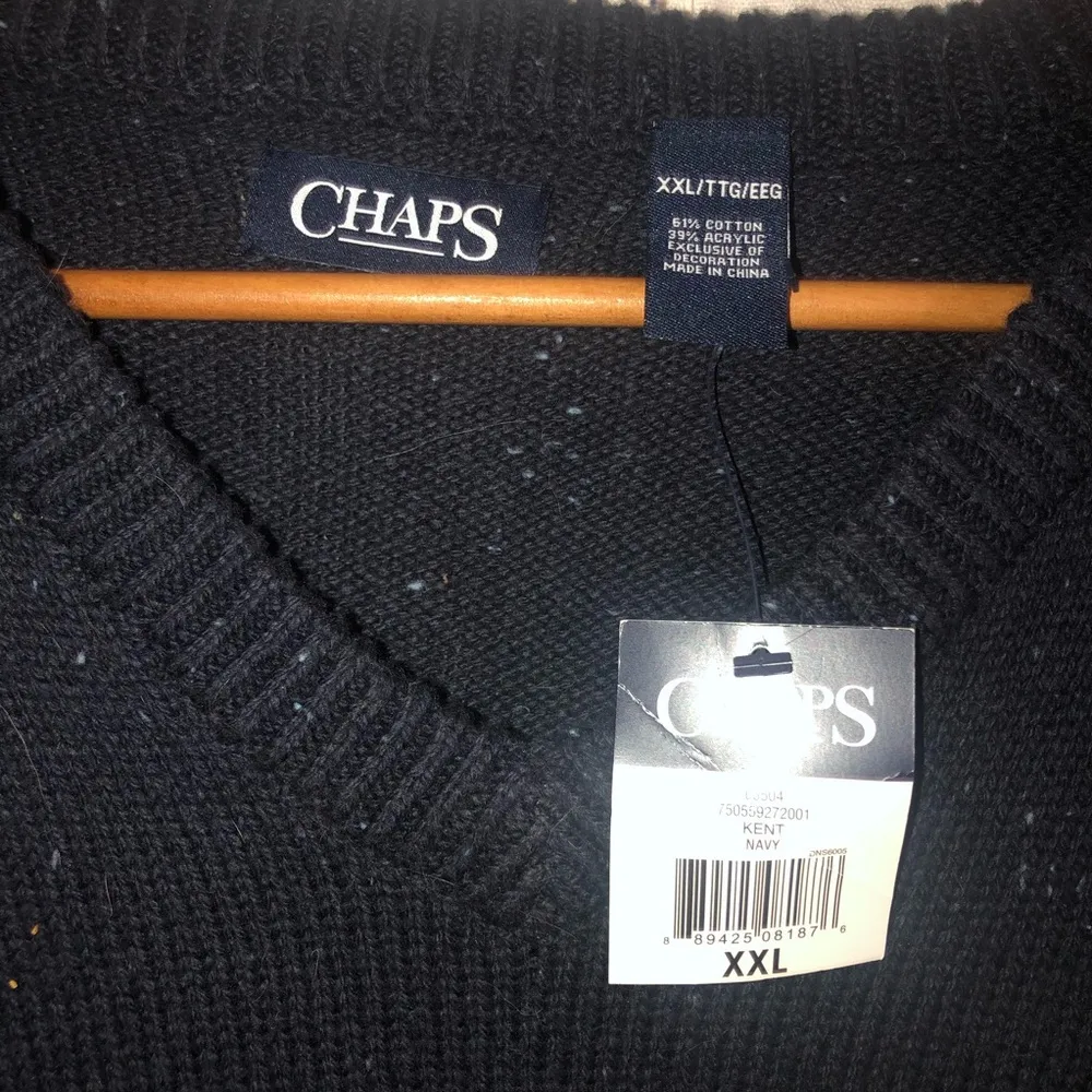 Chaps v neck sweater - Image 3