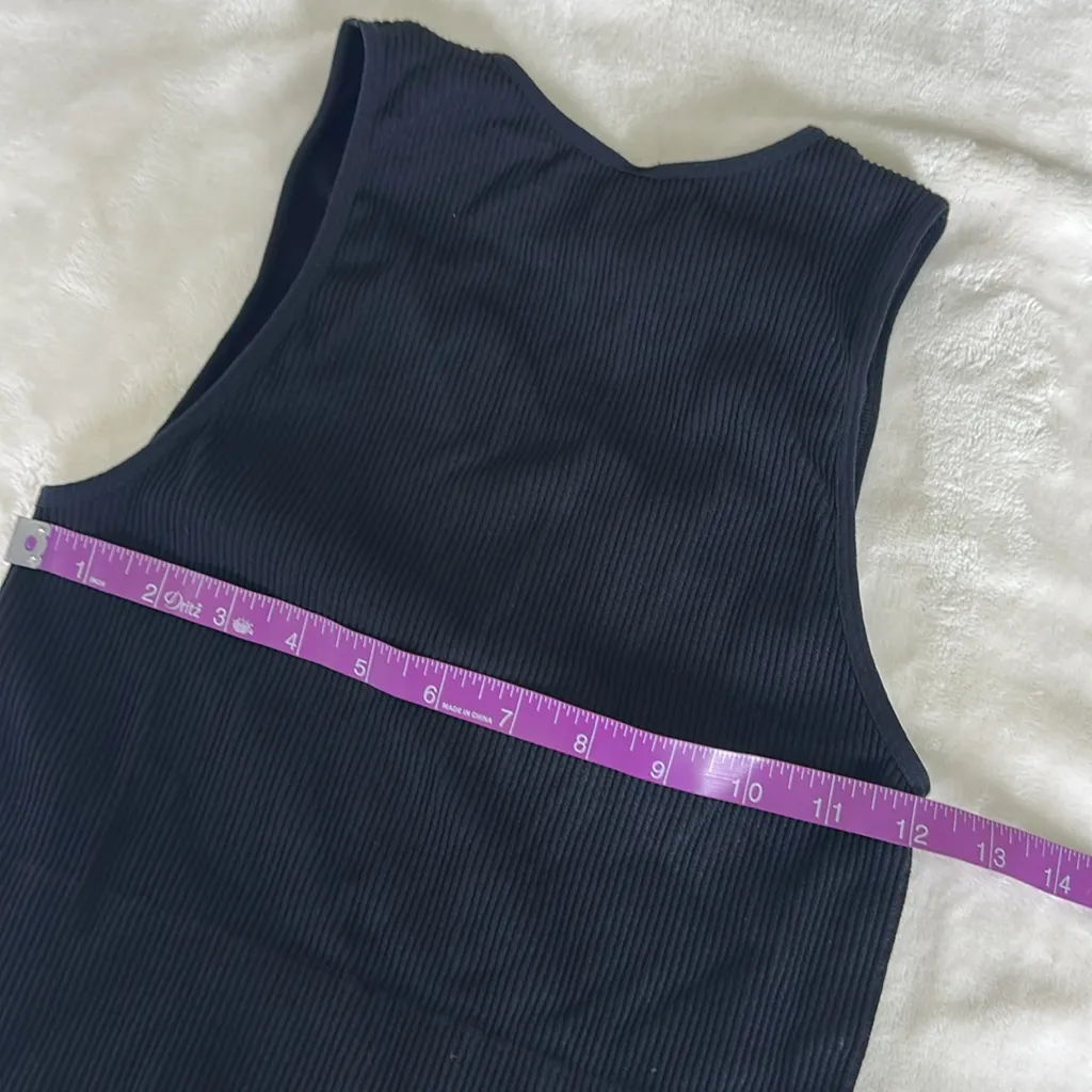 Alya Black Ribbed V-Neck Tank Top - Image 6