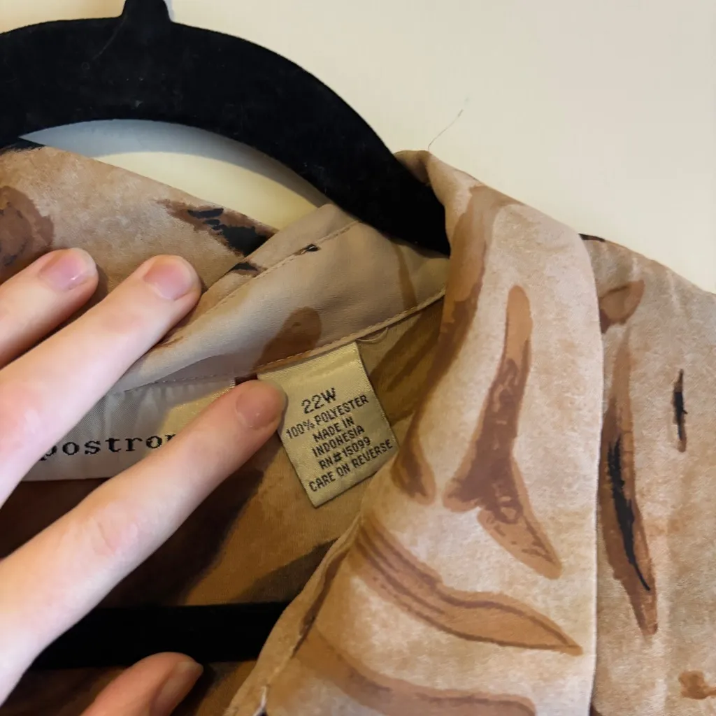 Apostrophe Vintage sheer button up blouse - Image 4