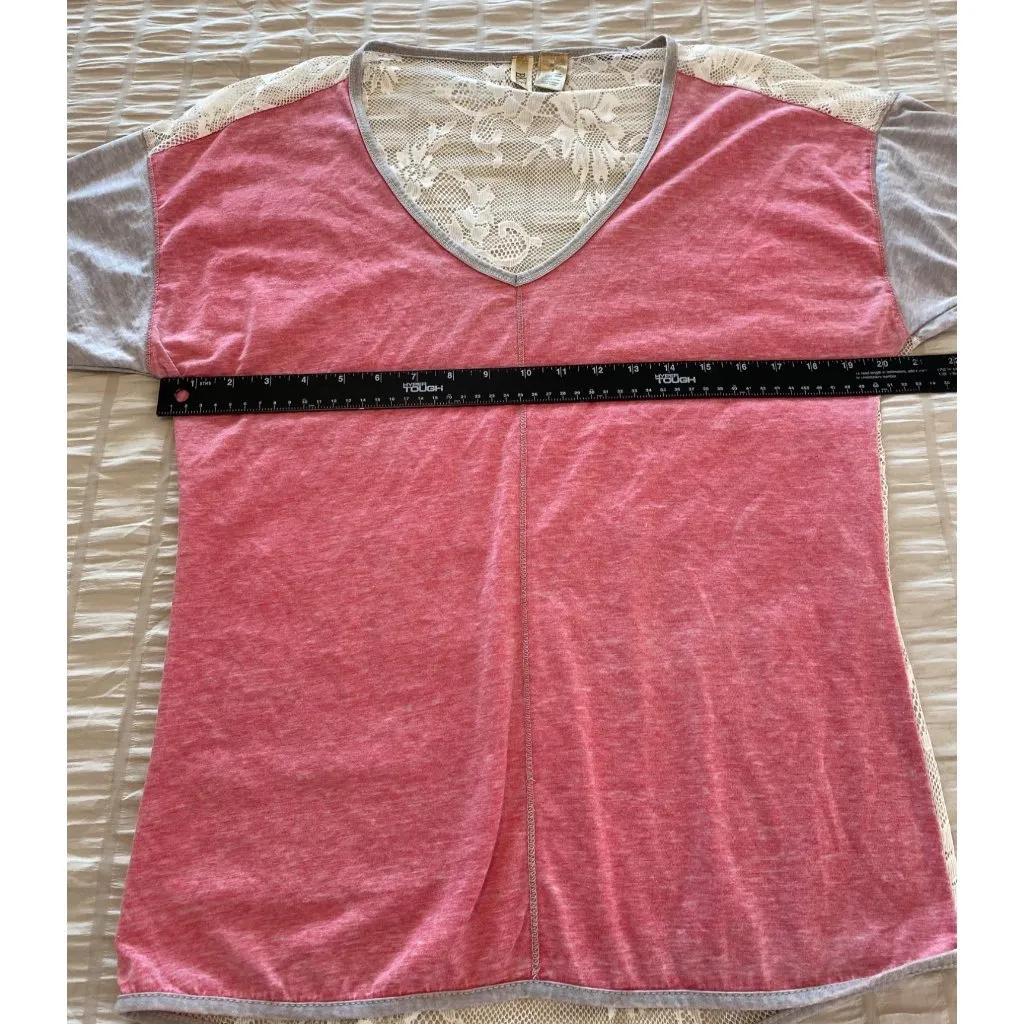 BKE Womens V-Neck Lace Back Top, Large - Image 6