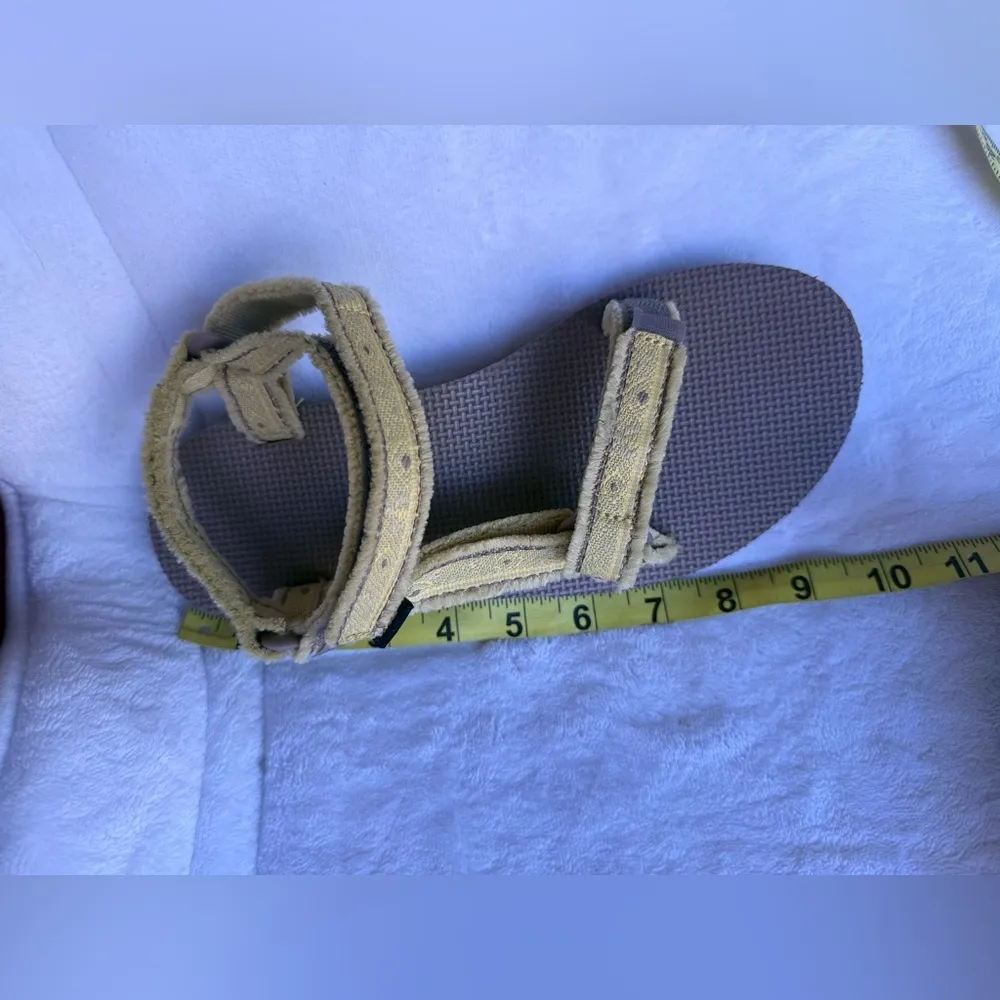 TEVA ORIGINAL UNIVERSAL MARESSA SANDALS WOMEN’s Size 7 Shoes light yellow - Image 8