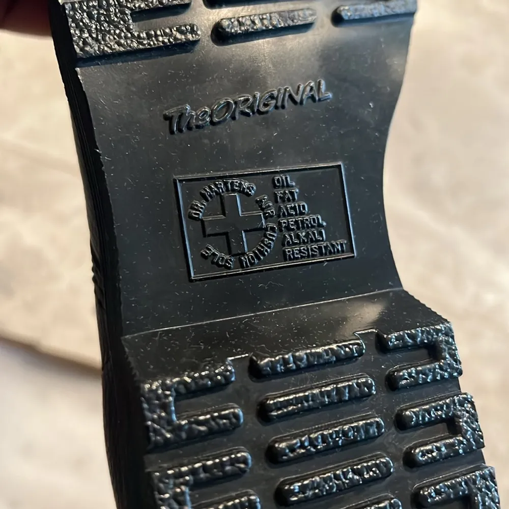 Dr Martens AirWair 1460 Pascal Mono Lace-Up in Black, Size 36 New in Box $170 - Image 9