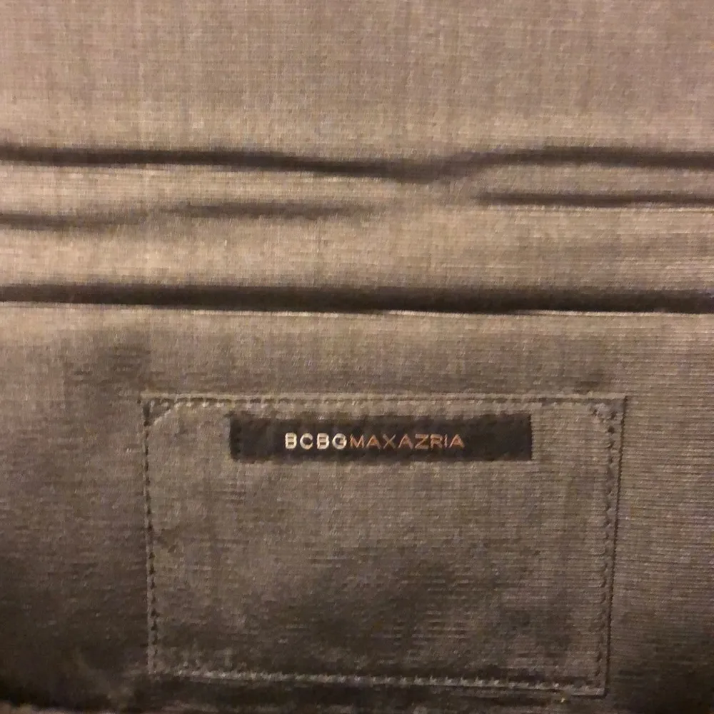 BCBGMAXAZRIA  Clutch - Image 5
