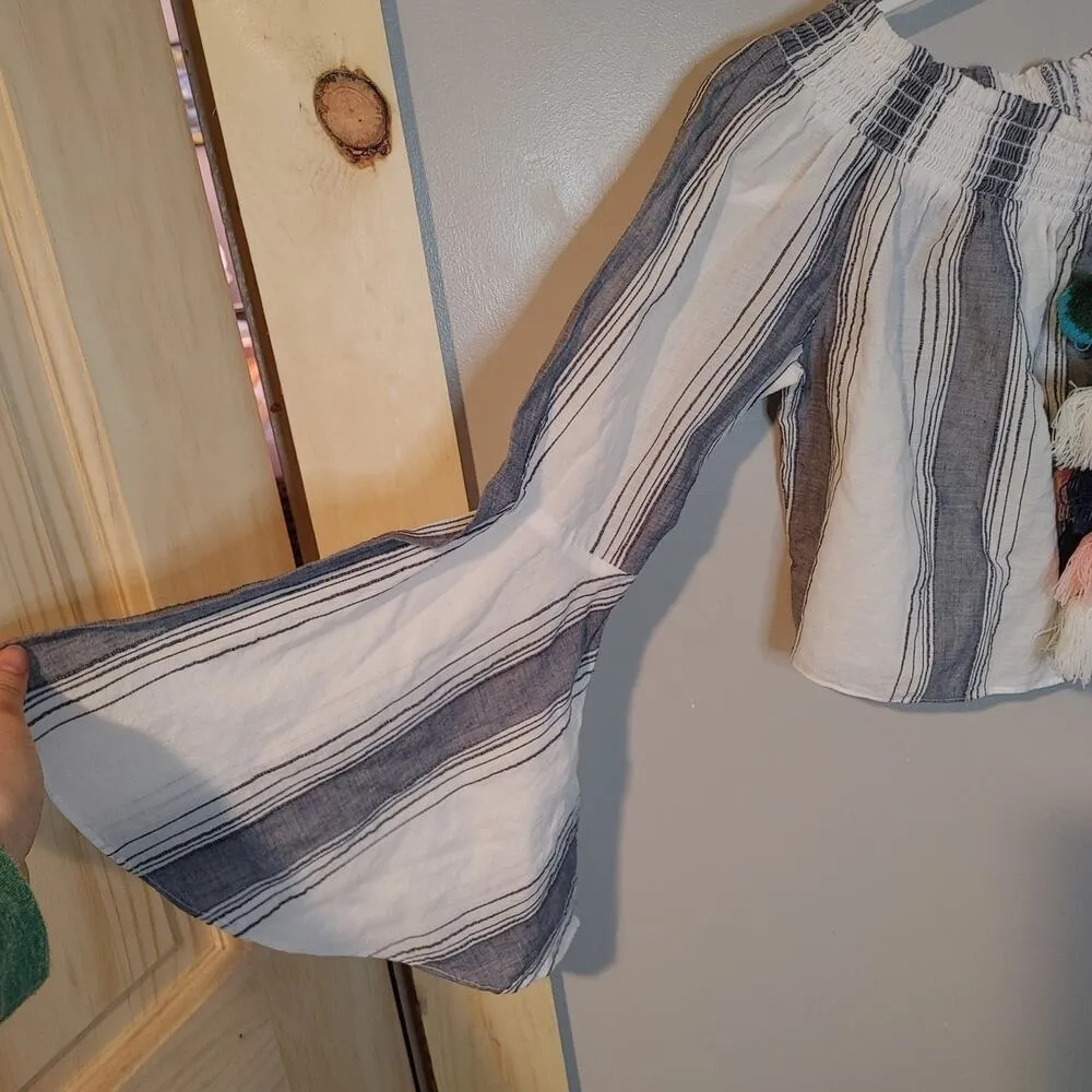 Anthropologie Lilka Size Small S Cropped Blue White Tassle Playa Peasant Top - Image 8