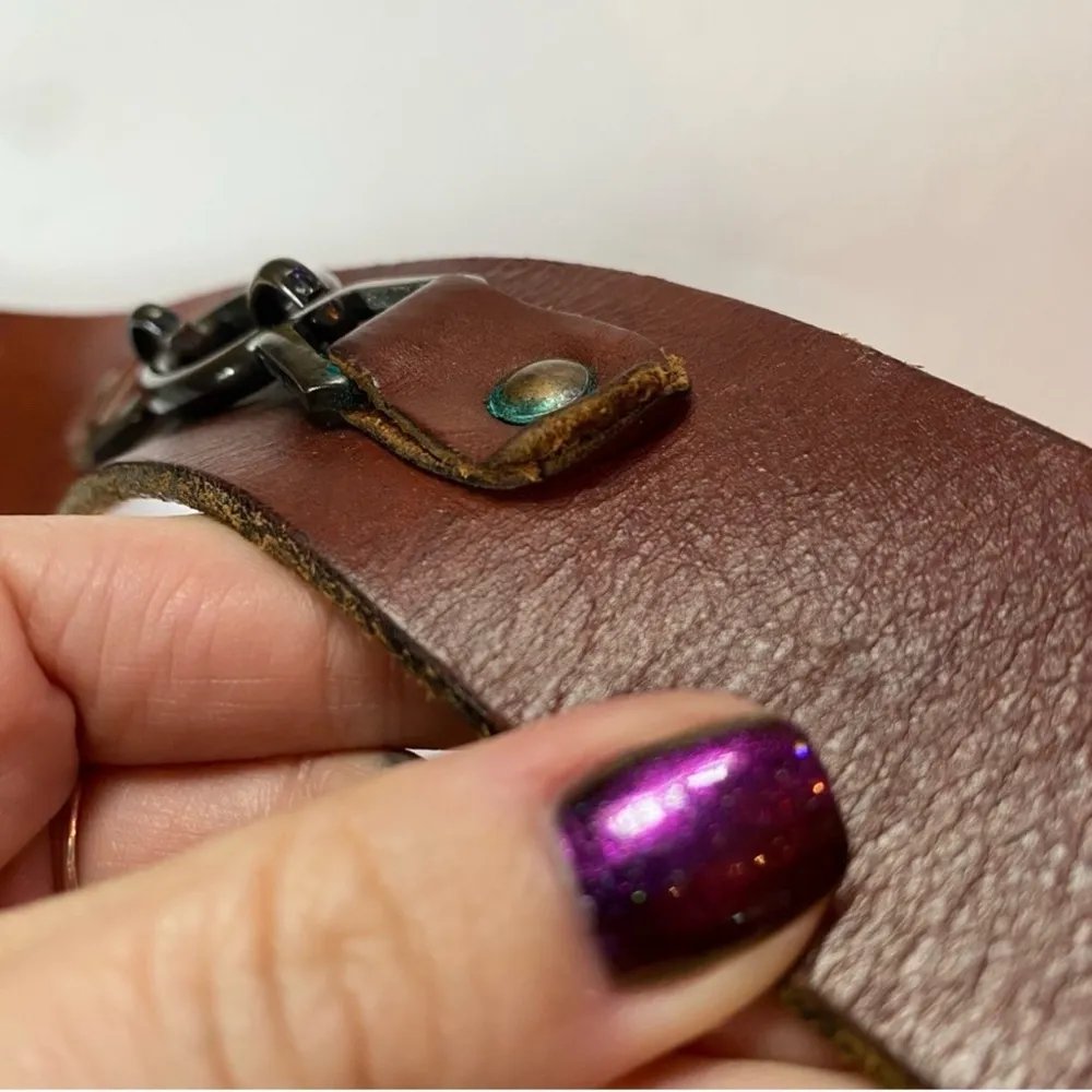 Vintage Wide Leather Belt with Brass Buckle & Chain Detail Brown - Image 10