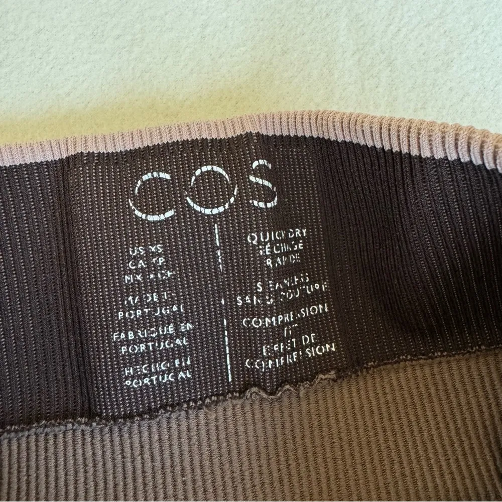 COS Active Seamless Performance Sports Leggings and Bra Set - Image 5