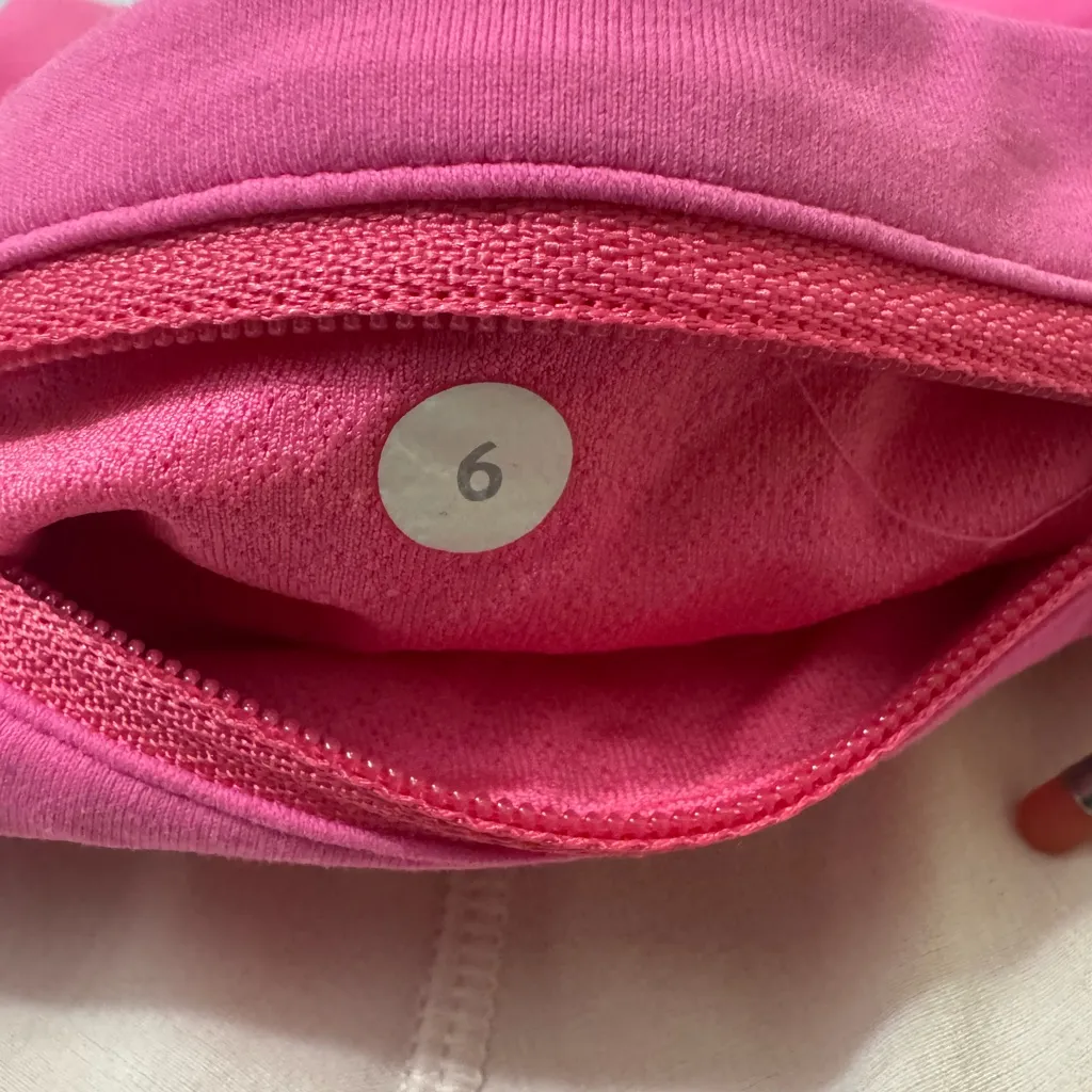 Lululemon Groovy Run Shorts Size 6 - Image 8