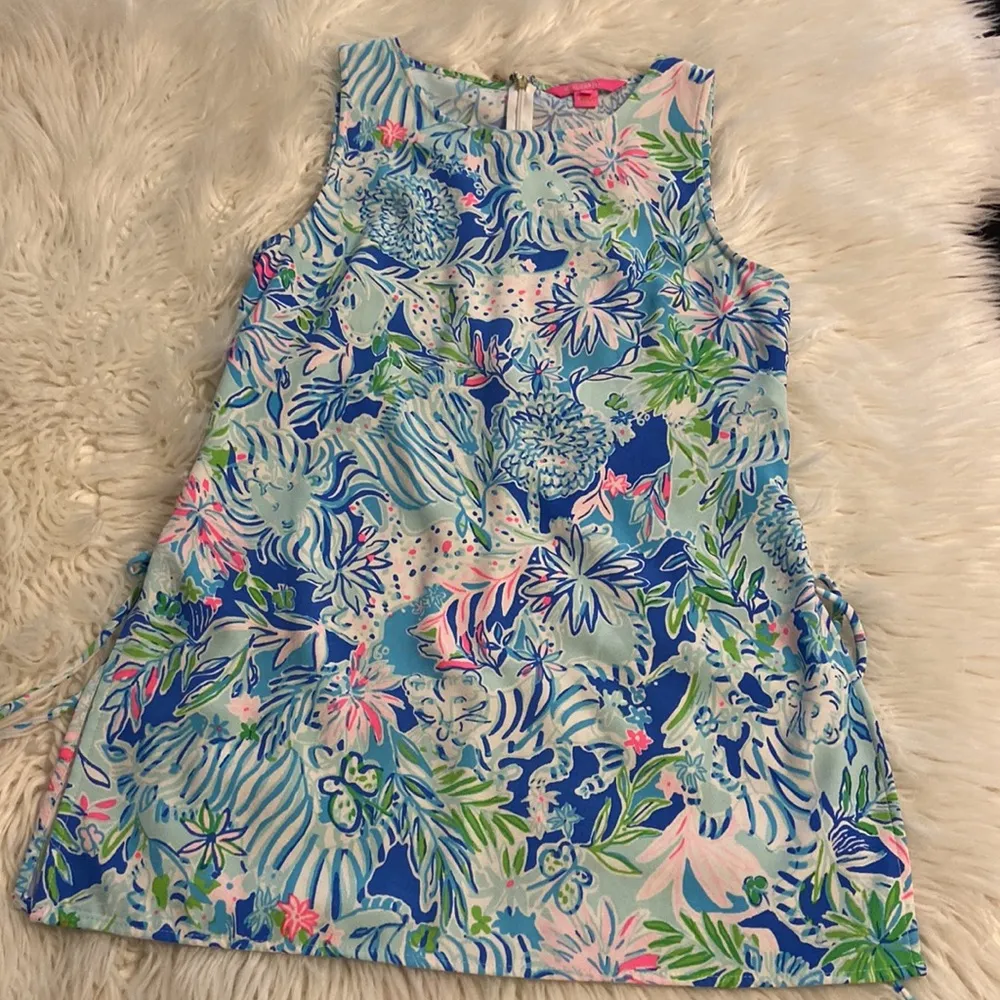 Lilly Pulitzer Shirt size S excellent condition length 28” bust 30” - Image 11