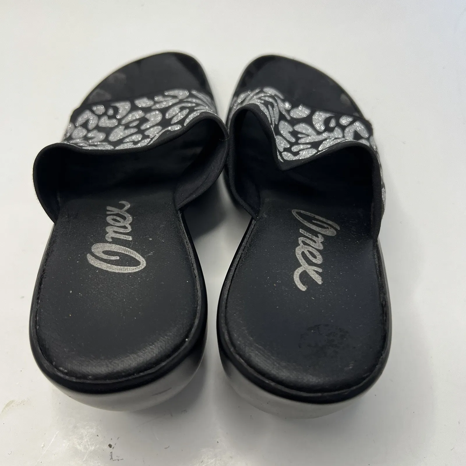 Onex Women's Wedge Sandals Black Sparkly Silver Animal Print Wedge Size 7 (37) - Image 9