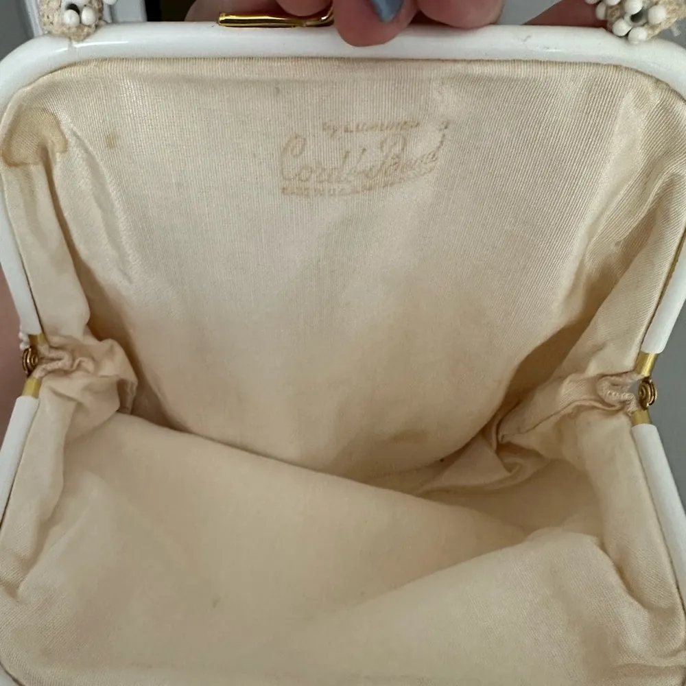 Vintage Beaded Kiss Lock Handbag White - Image 7