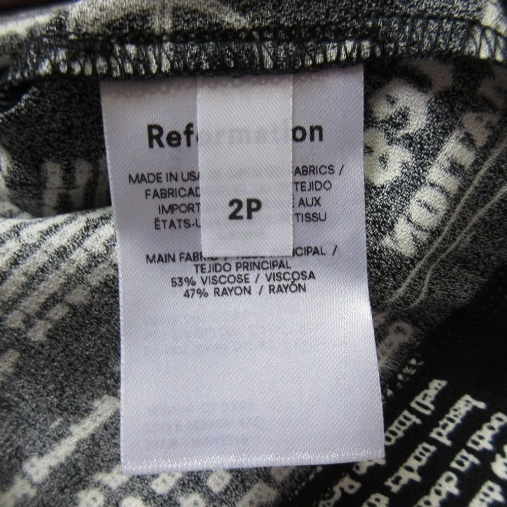 NWT Reformation Petite Sorrenti Pant in Style Zine Paper Newsprint Crepe 2P - Image 5