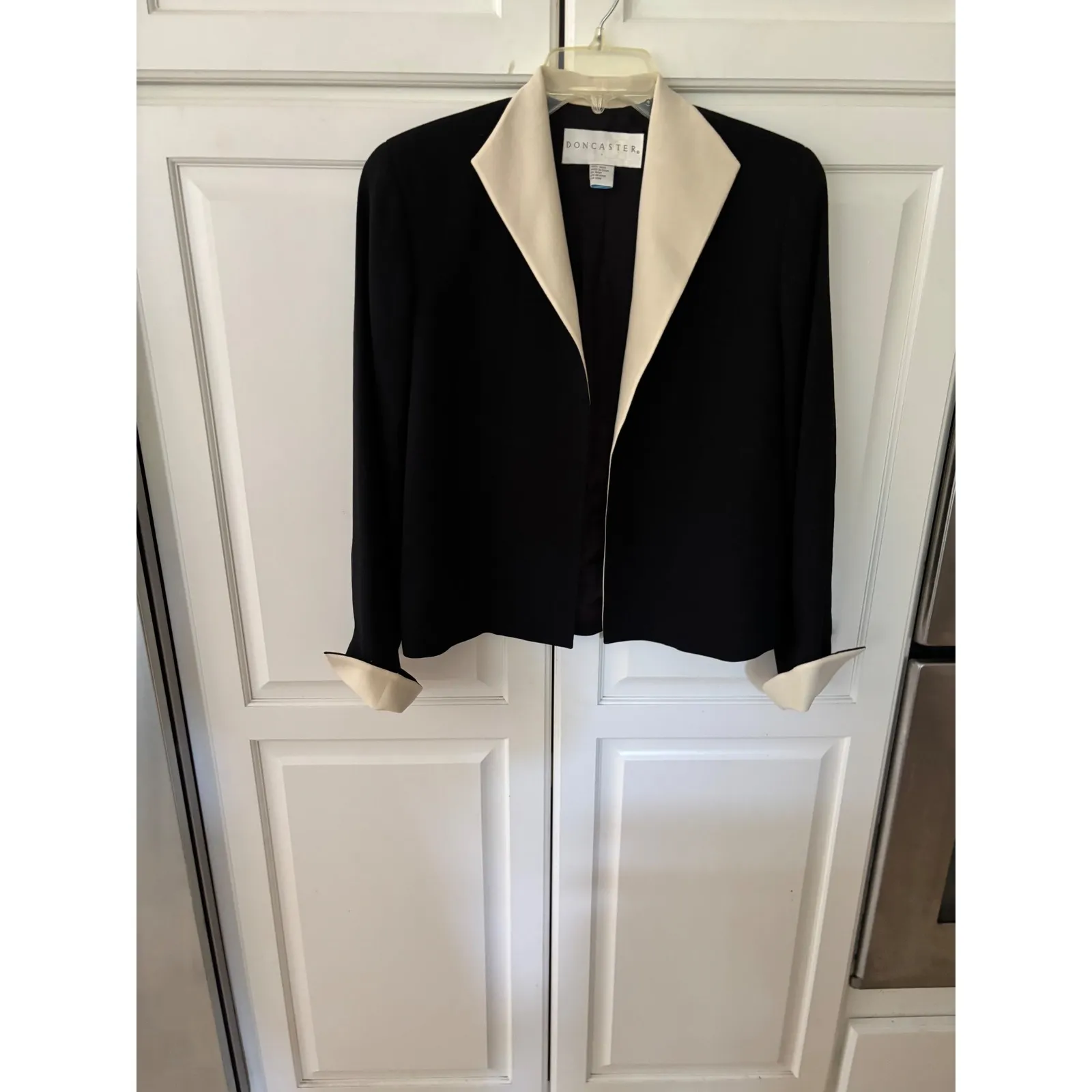 Doncaster Black Cream Collar Blazer Jacket 100 Wool Size 8 - Image 5