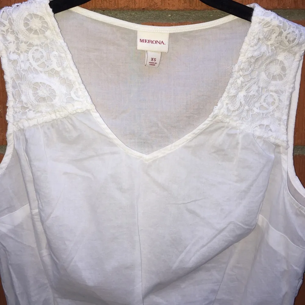 💜CLEARANCE💜Very gently used white tank lace - Image 3