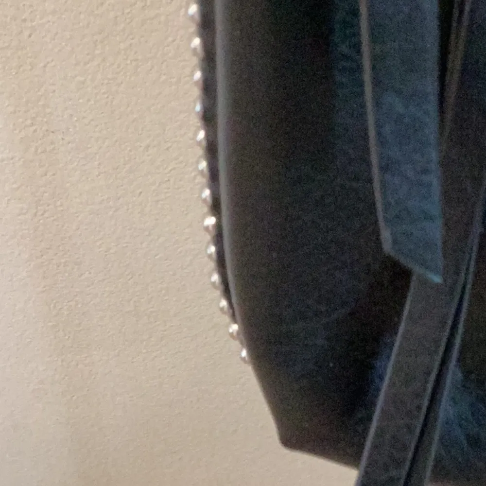 Max studio cross bag  silver balls around the outside zippers clean inside - Image 4