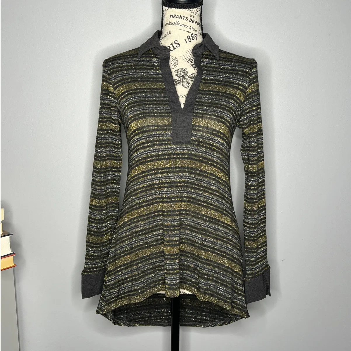 Laila Jayde (XS) Shimmer Stripe Collar Long Sleeve High Low Metallic Knit Top Black - Image 9