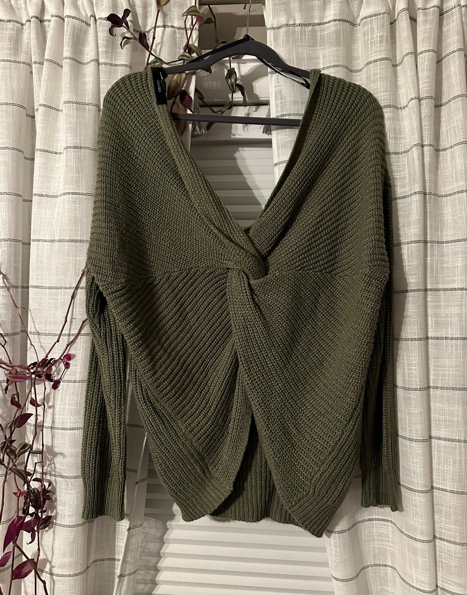 Forever 21 Cross Cross Back Sweater - Image 3